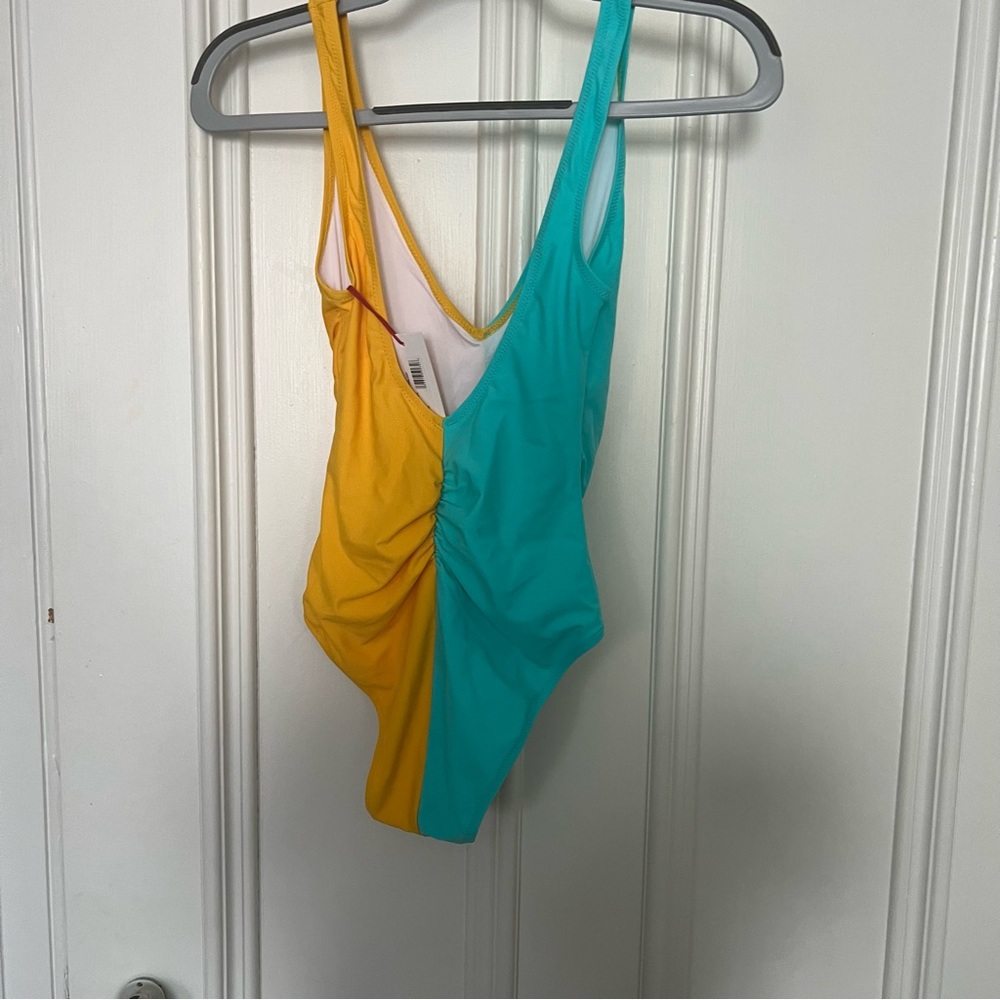 NWT Solid & Striped Lucia Ruched Colorblock Ruched Bathing Suit - Picture 4 of 5